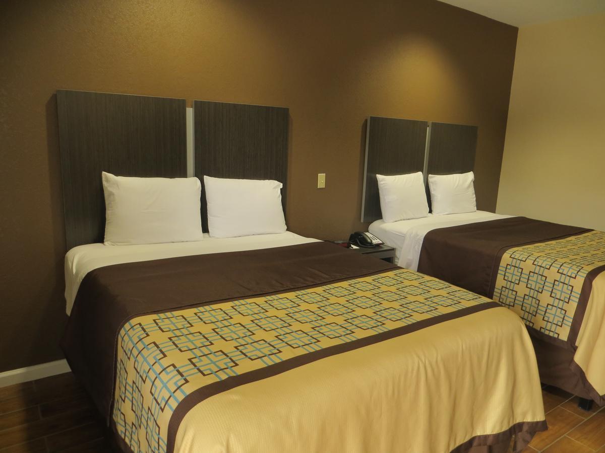 Scottish Inn & Suites Baytown Eksteriør billede
