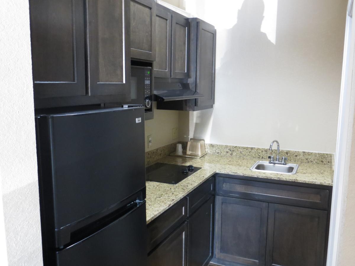 Scottish Inn & Suites Baytown Eksteriør billede